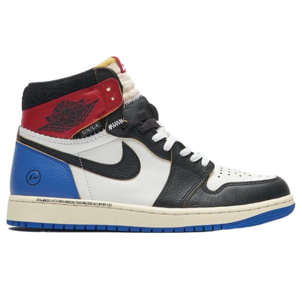 조던 1 x 프라그먼트 x 유니온 블랙 앤 바시티레드 285