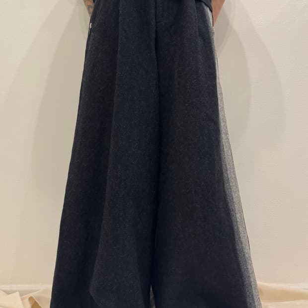 파세타즘 와이드 울 사이드스트라이프 트라우저