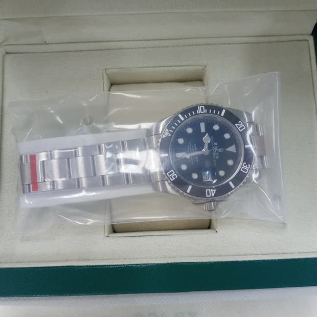롤렉스 서브마리너 블랙데이트 40mm