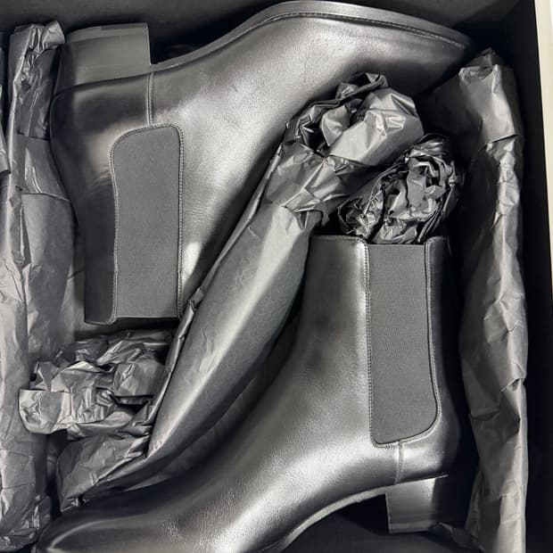 에디슬리먼 셀린느 CELINE 드러그스토어 첼시 부츠 EU 43