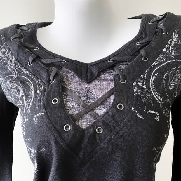 오즈 크로스 레이스업 롱슬리브