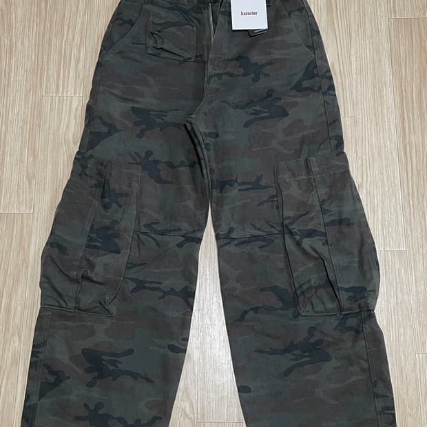 1size) 카락터 Lumping cargo pants / Camo