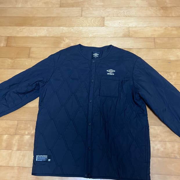 엄브로 경량패딩