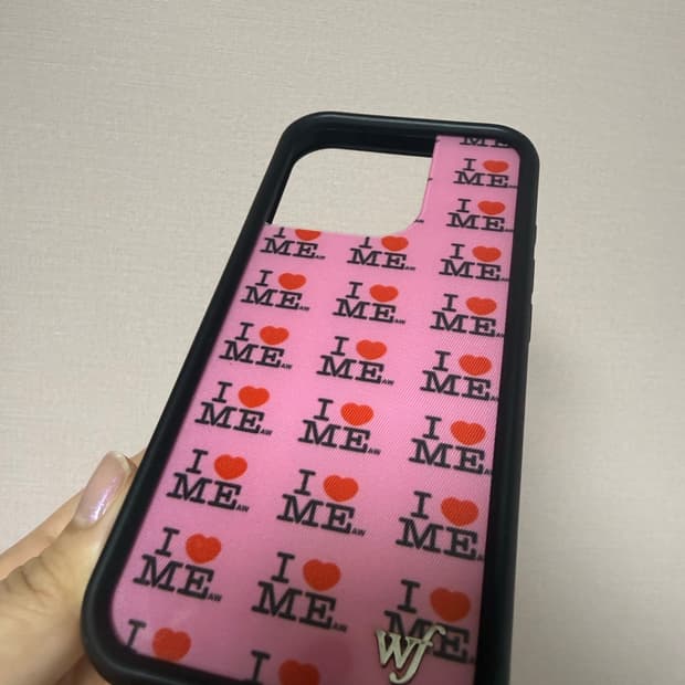 와일드플라워 16프로 아이러브미 케이스