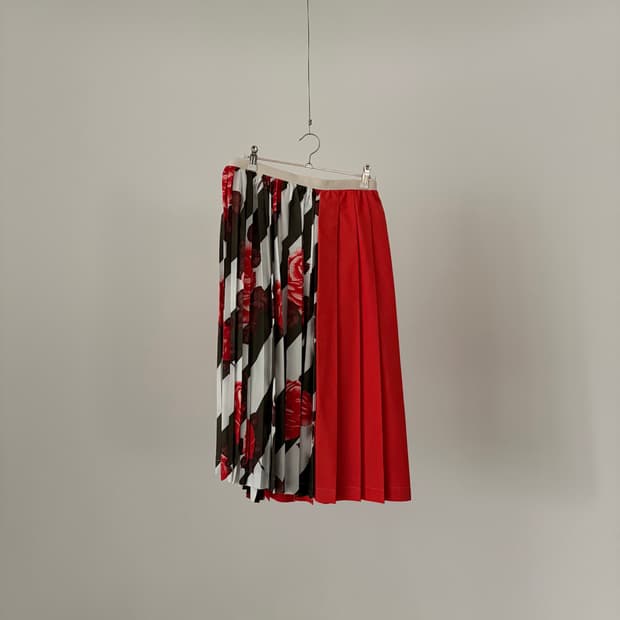 Rose Stripe Panel Pleated Skirt