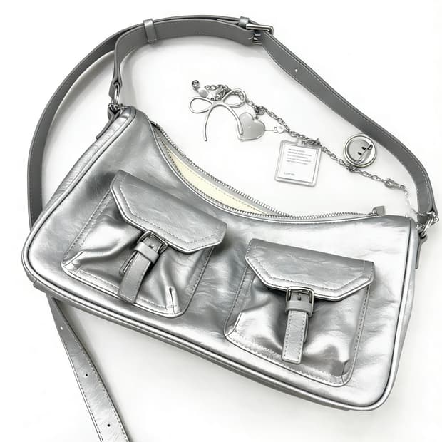 STAND OIL 실버 숄더백