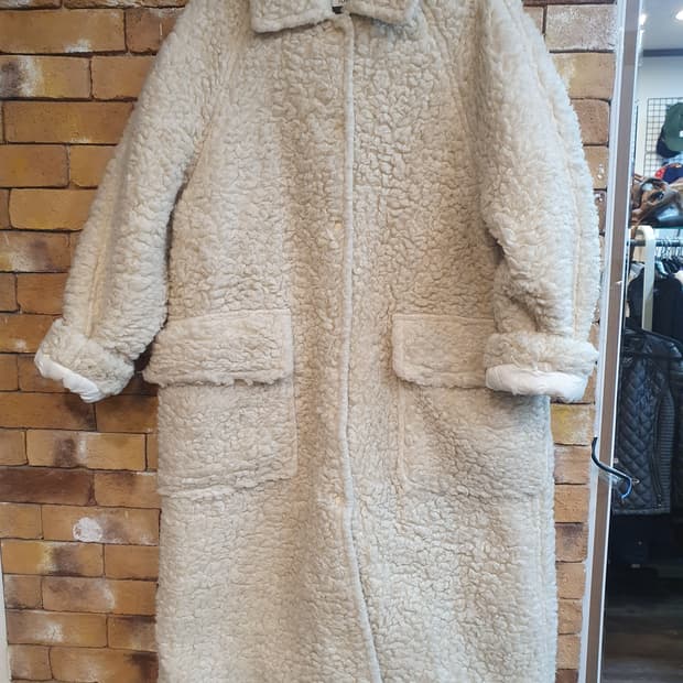 Studio Tomboy 뽀글이 롱 코트 아이보리