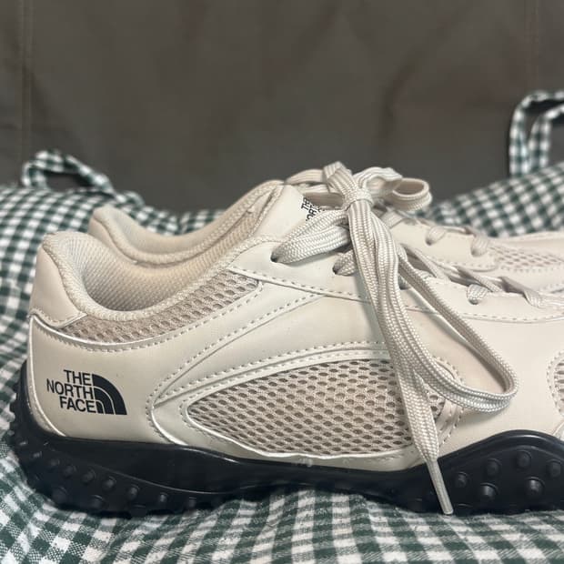 The north face 화이트라벨 신발