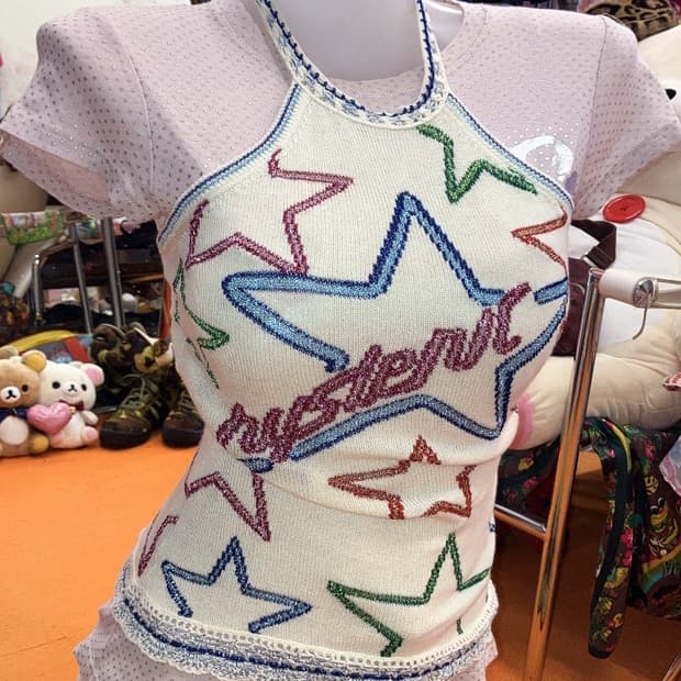 별 키치 홀터넥 니트 슬리브리스