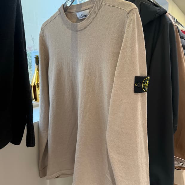 스톤아일랜드 507D8 크루넥 니트 도브 그레이