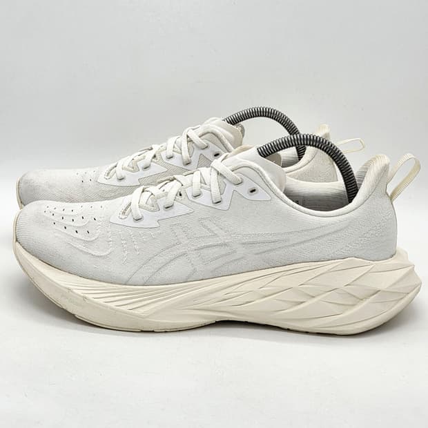 아식스 노바블라스트 4 화이트 (280)