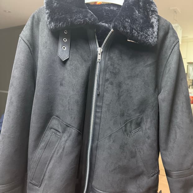 도프제이슨 솔리드 스웨이드 무톤 자켓 (블랙)