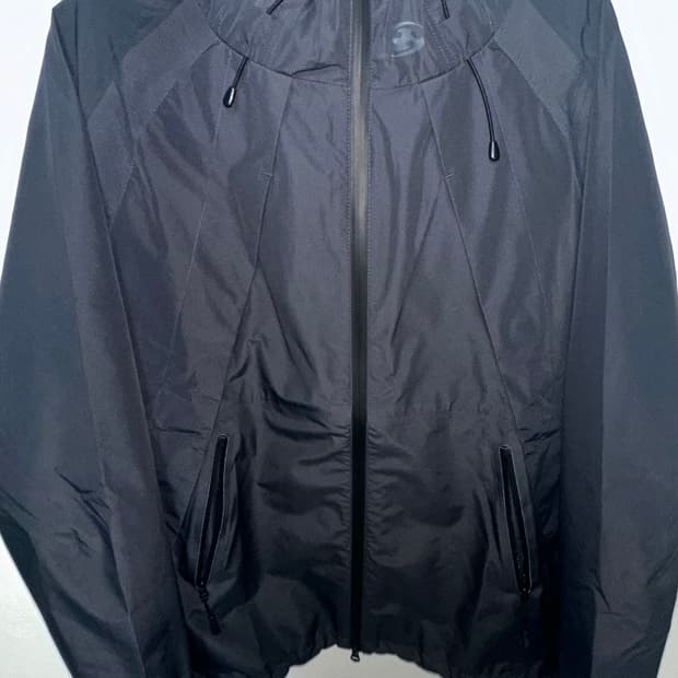 산산기어 윈드 쉴디드 자켓 블랙 - 24SS 바람막이 2사이즈