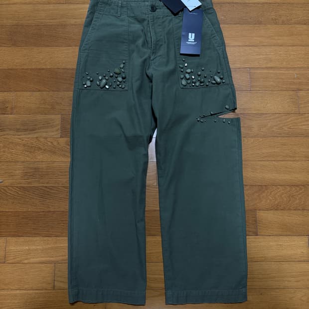 언더커버 비즈 퍼티그 팬츠