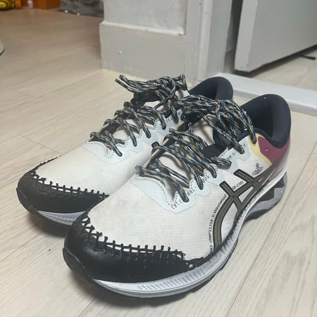 아식스 x 비비안웨스트우드 / 젤카야노 27 / 280