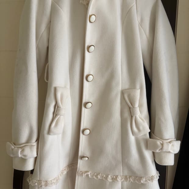 리즈리사 레이스 코트