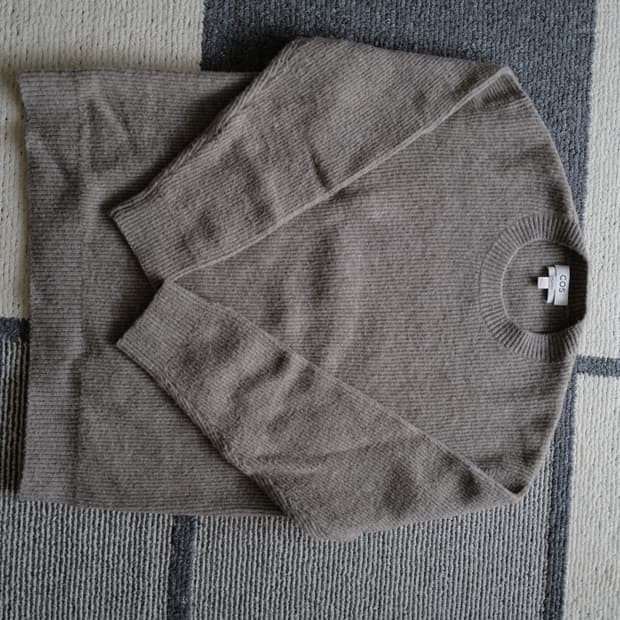 코스 cos 릭렉스드 핏 니트