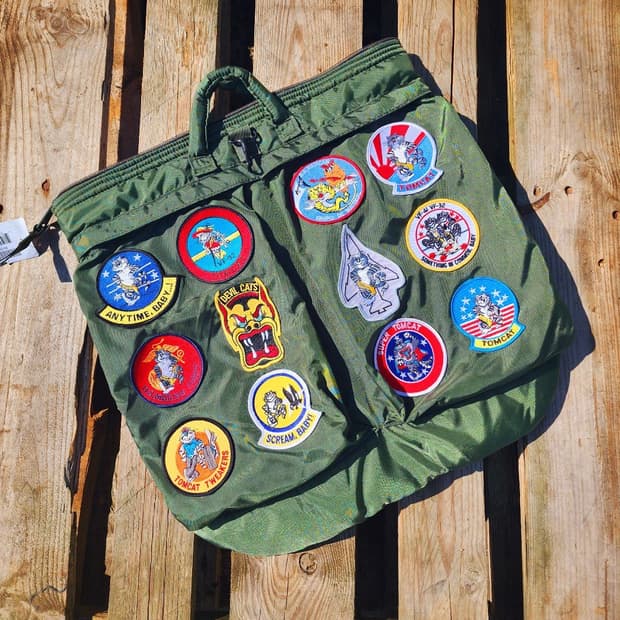 미 공군 조종사용 헬멧 가방