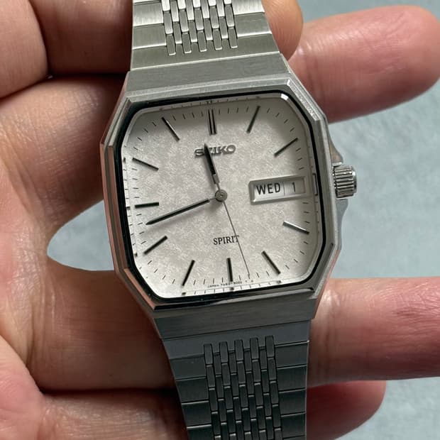 세이코 Seiko SPRIT 스퀘어 쿼츠 데이 데이트