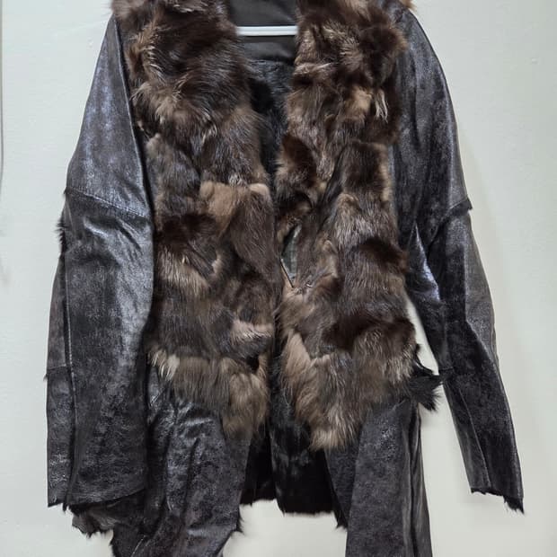 유니크.빈티지 폭스퍼 비지터블 가죽코트