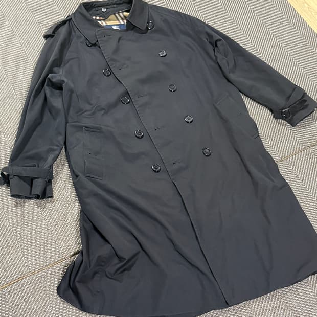 버버리 트렌치코트(Black)