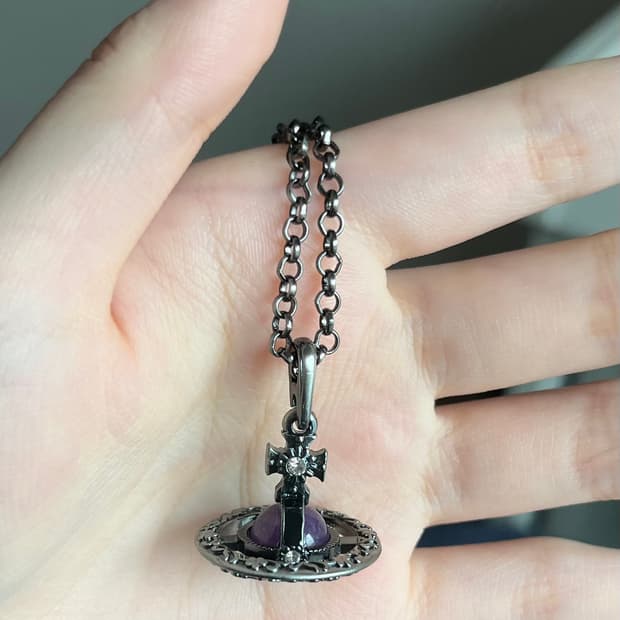 (희귀!!)비비안 웨스트우드 건메탈 타이니 고딕 orb 목걸이