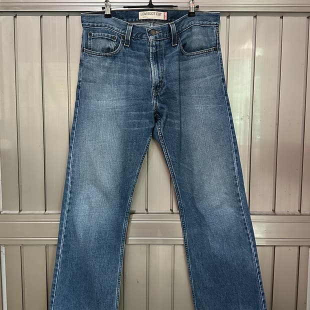 00‘s Levi’s 527