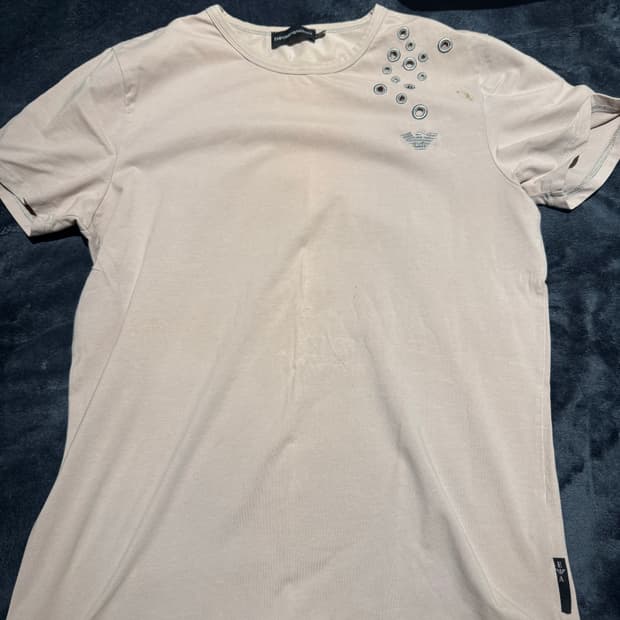 엠포리오 알마니 티셔츠 팝니다 XL 사이즈