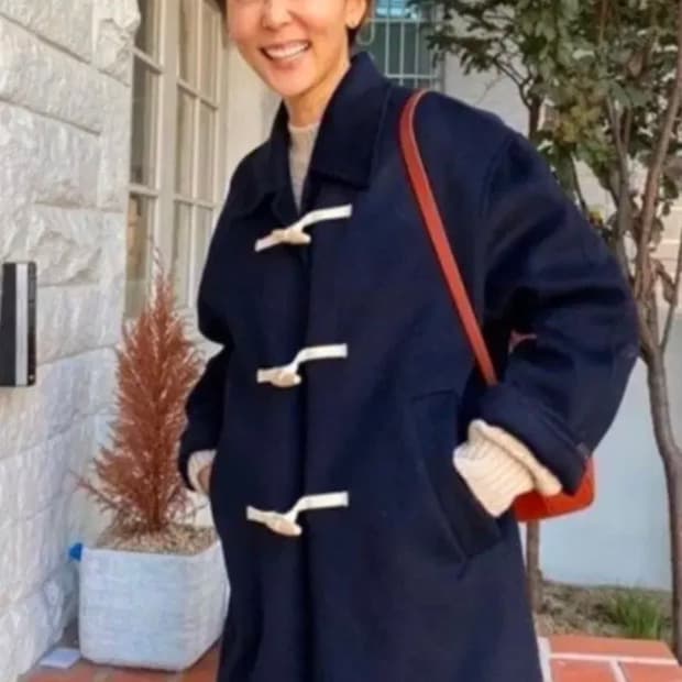 프론트로우 / 김나영 더플코트 네이비