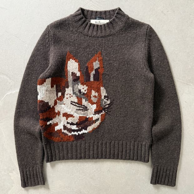 MULBERRY EMBROIDERED BUNNY SWEATER