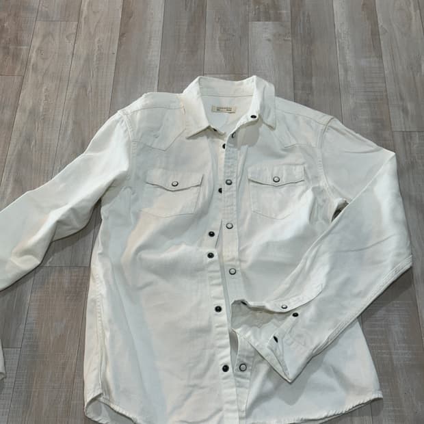 올세인츠 웨스턴 회이트 셔츠 자켓 판매합니다.