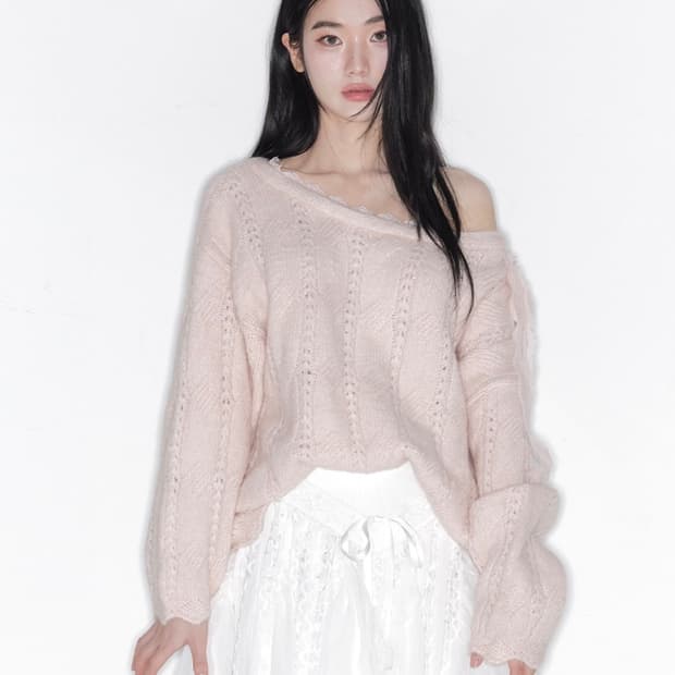 현물 The tis 더티스 소프트 베일 오프숄더 니트  soft veil