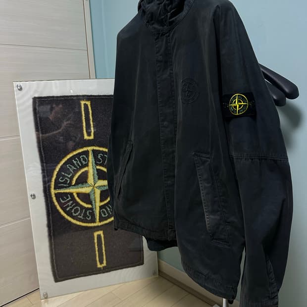 스톤아일랜드X슈프림 라이엇 마스크 카모자켓 블랙 M