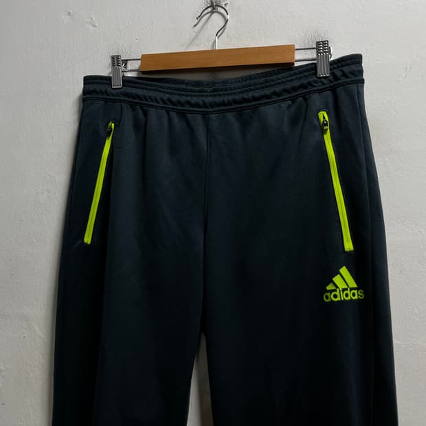 (32-33) 아디다스 기늘성 스판 밴딩 트랙팬츠