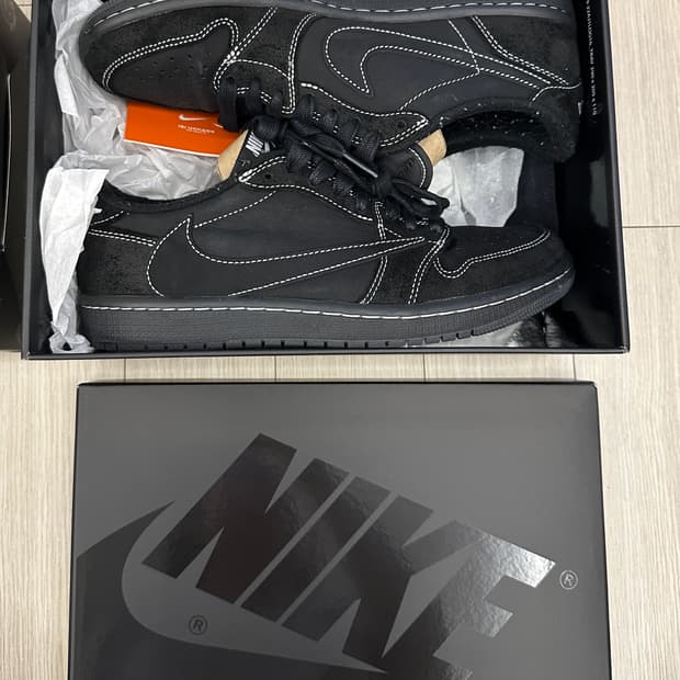 나이키트레비스캇판매합니다