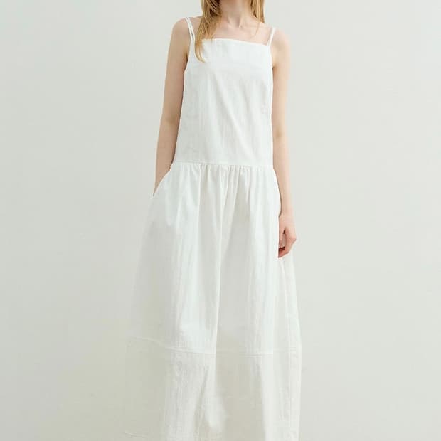 아티드 미니멀 셔링 슬리브리스 원피스 화이트 S