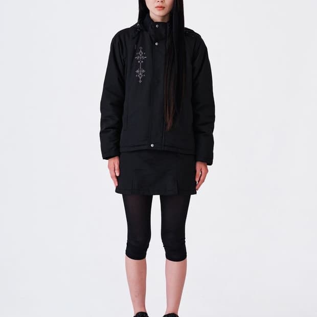 웰빙익스프레스 Embroidered Field Parka Black