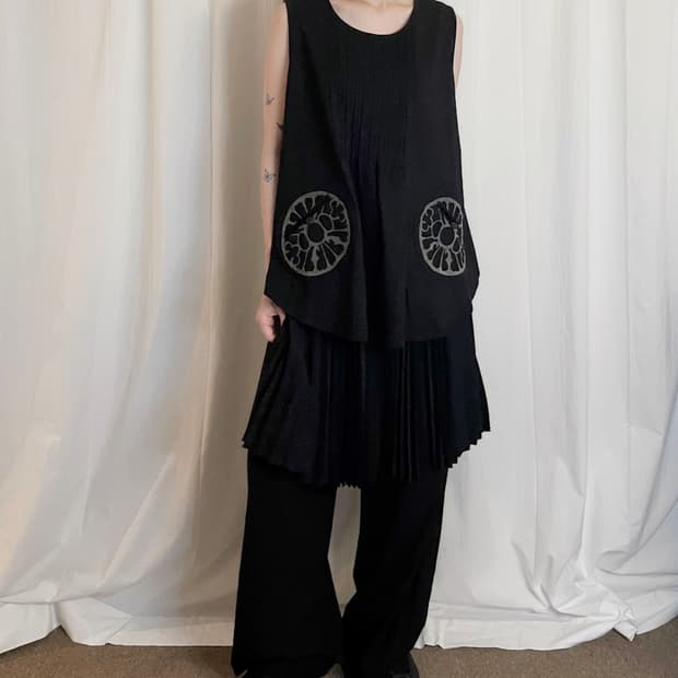 Oriental Pocket Sleeveless - Black