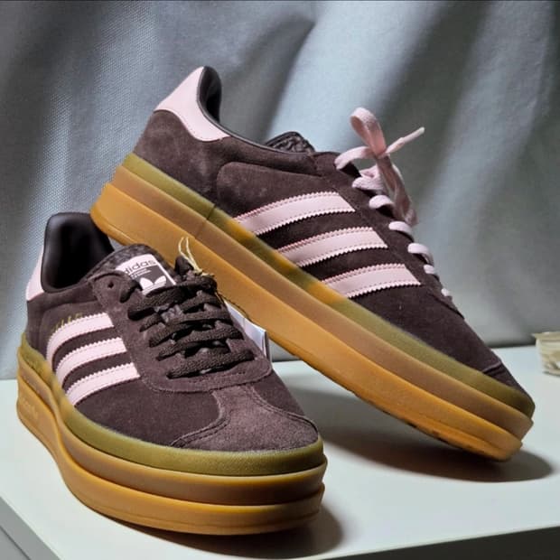 아디다스 가젤 볼드 어번 아이시 핑크 255mm 스니커즈 운동화