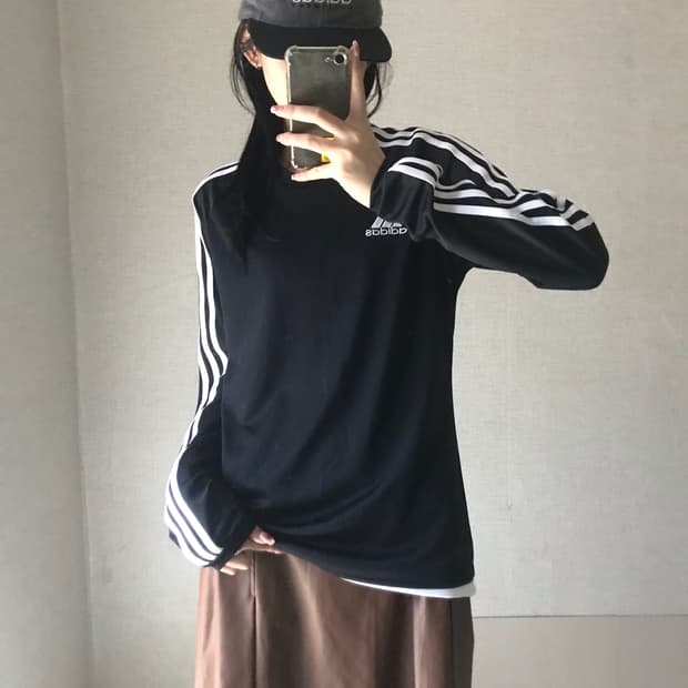 아디다스 검흰 롱슬리브