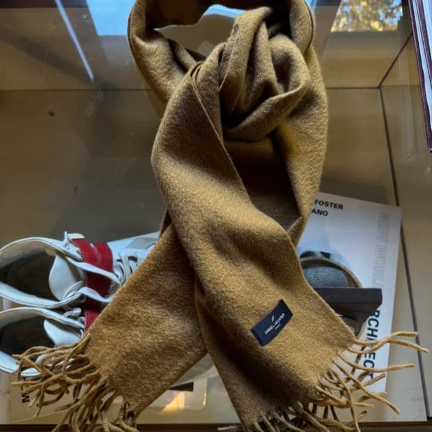 다니엘 에스떼 램스울 머플러