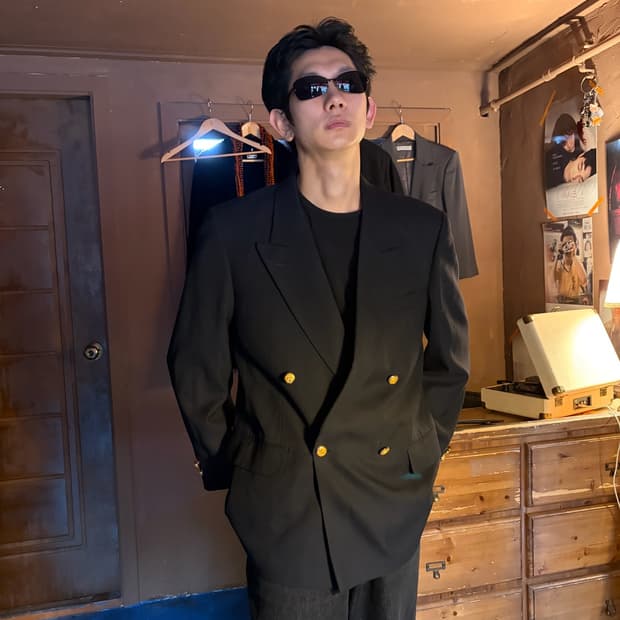 BANDO NAVY WOOL GOLD BUTTON BLAZER