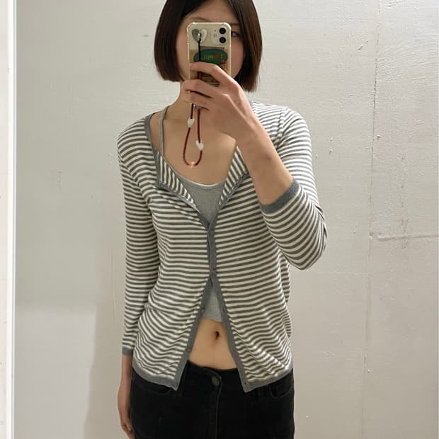 뷰티앤유스 카라리스 가디건 티셔츠