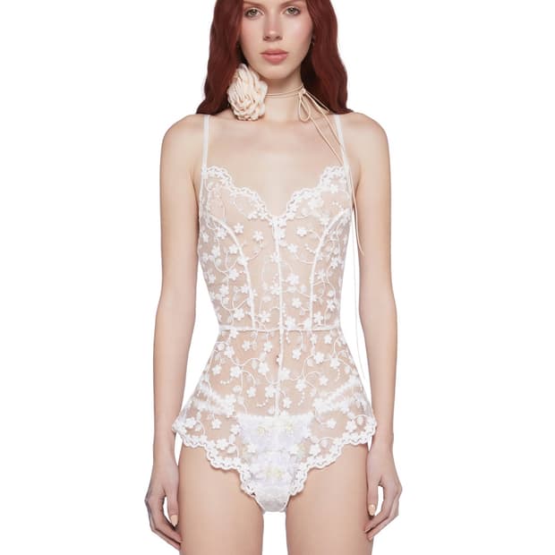 ROMANTIC TOUCH SHEER ROMPER 레이스 바디수트 롬퍼