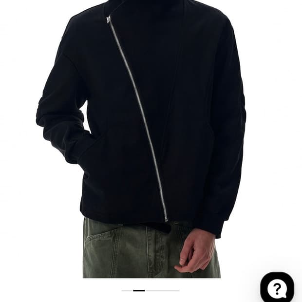 [새상품] 비엑세스 사선지퍼 재킷