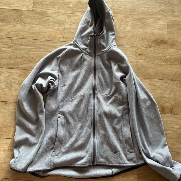 아크테릭스 집업