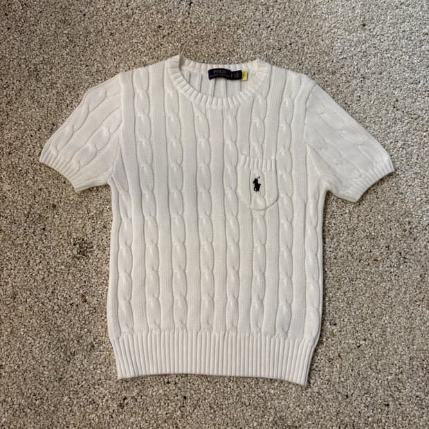 폴로 반팔 니트