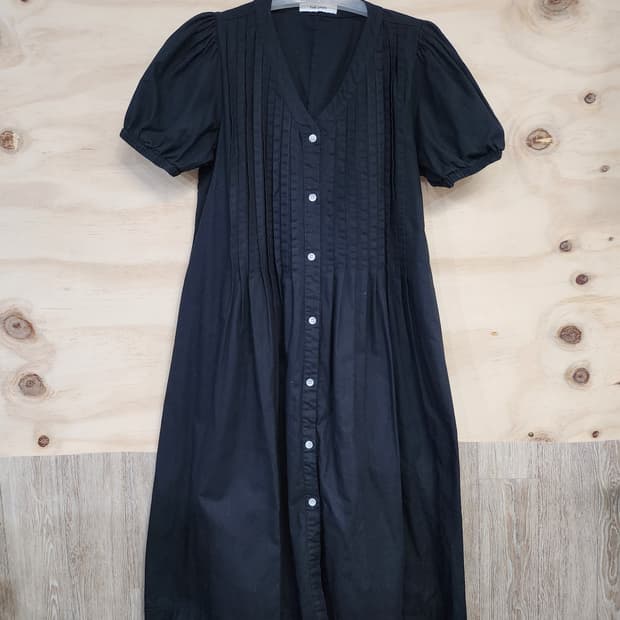 699) 오픈프로덕트 퍼프 소매 롱 원피스