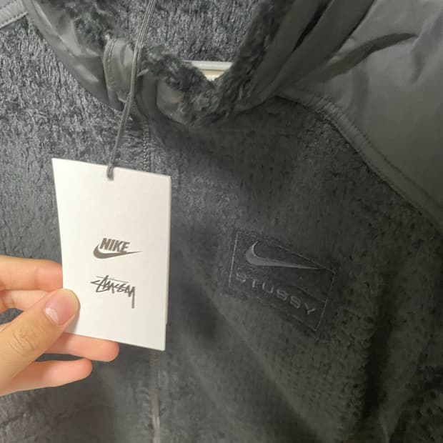 아오이로 카미엔 팬츠와 교환 -> 나투시 후리스