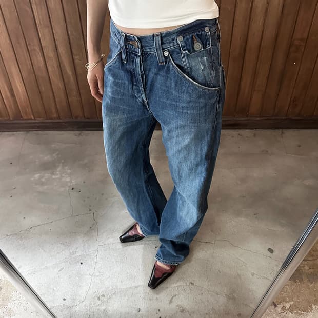 LEVI'S engineered coin pocket w28